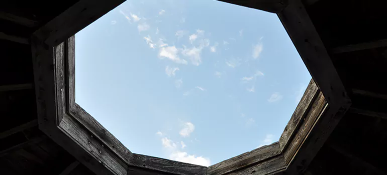 Octagon Window Installation Contractors in Keystone, FL