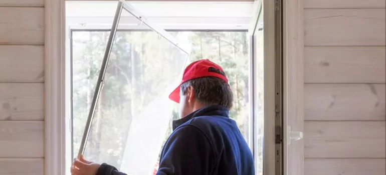 Expandable Window Screen Installation in Keystone, FL